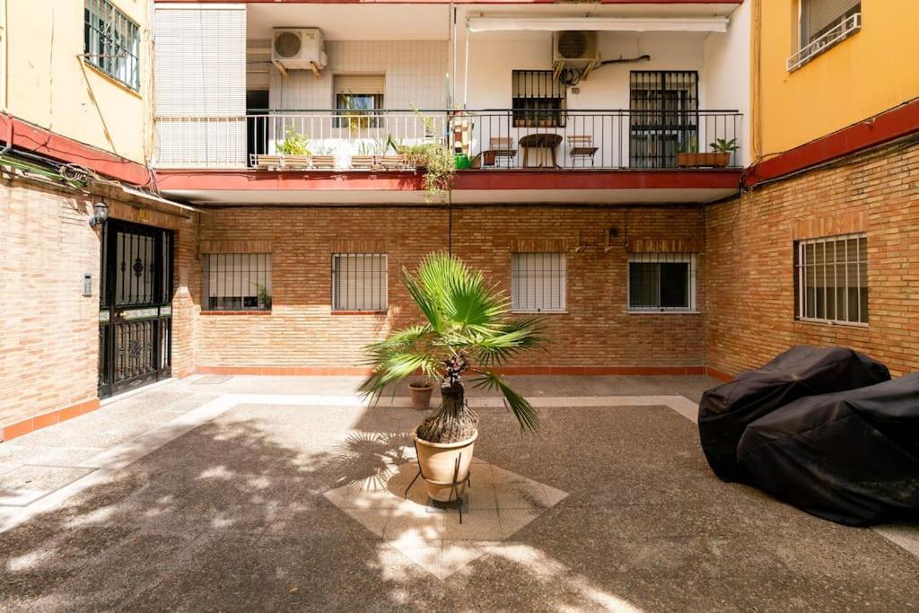 Apartamento Moderno En Triana 2 Dormitorios Y Aire Acondicionado Seville Luaran gambar