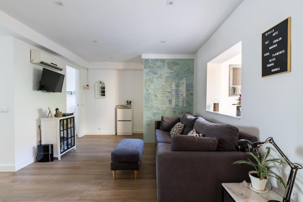 Apartamento Moderno En Triana 2 Dormitorios Y Aire Acondicionado Seville Luaran gambar