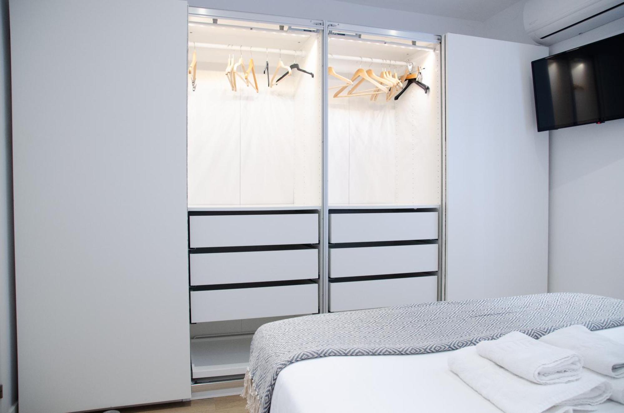 Apartamento Moderno En Triana 2 Dormitorios Y Aire Acondicionado Seville Luaran gambar