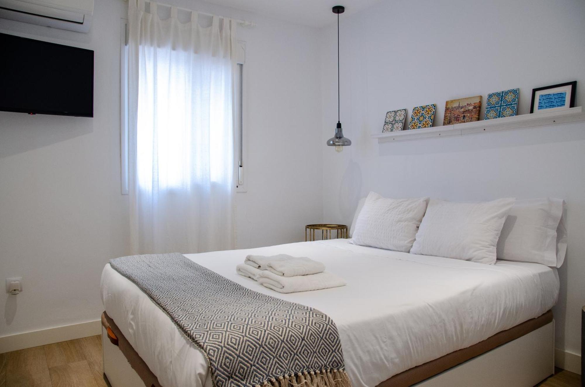 Apartamento Moderno En Triana 2 Dormitorios Y Aire Acondicionado Seville Luaran gambar