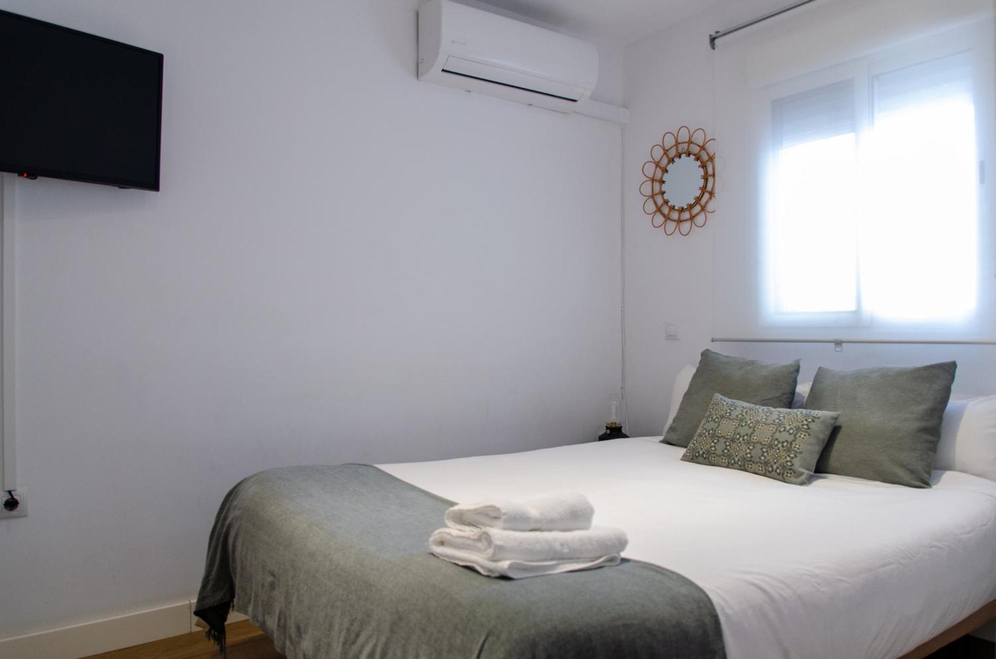 Apartamento Moderno En Triana 2 Dormitorios Y Aire Acondicionado Seville Luaran gambar