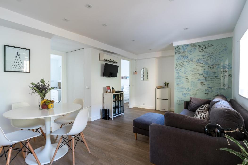 Apartamento Moderno En Triana 2 Dormitorios Y Aire Acondicionado Seville Luaran gambar